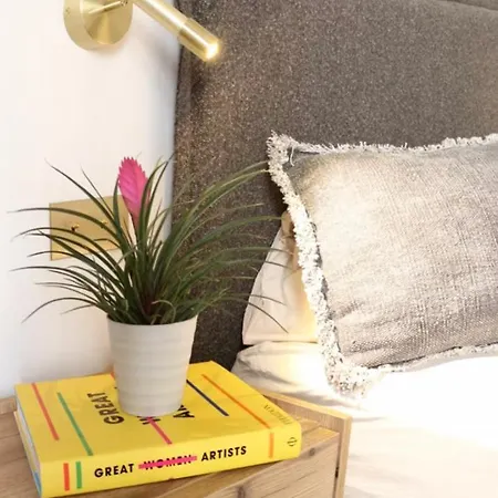 Casa Recoleto - The Art Of Living Bed & Breakfast